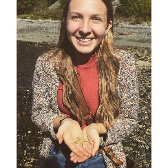 Meet your Posher, Dani - Picture 1 of 1